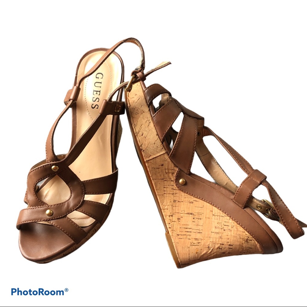 Guess wedges size 8